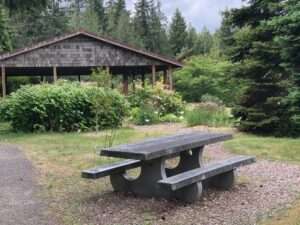 Native Plant Garden shelter and picnic table